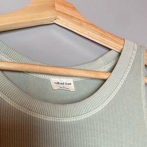 Aritiza Wilfred free tank in light green/sea foam color size small